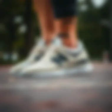 Magnificent New Balance İkonik 530: Beyaz, Gri ve Lacivert Kadın Spor Ayakkabının Önemi ve Özellikleri Magnificent New Balance İkonik 530: Beyaz, Gri ve Lacivert Kadın Spor Ayakkabının Önemi ve Özellikleri