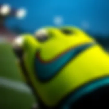 High-Quality Materials of Nike Phantom Elite Detailed view of the materials used in the Nike Phantom Elite goalkeeper glove, emphasizing its quality and technology.