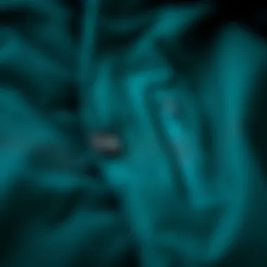 Fabric and Design Features of The North Face Larimer Gear Close-up of the fabric and design features of Larimer gear